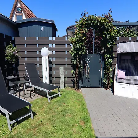 Ferienhaus In Mit Terrasse Und Garten, Cleaning Included